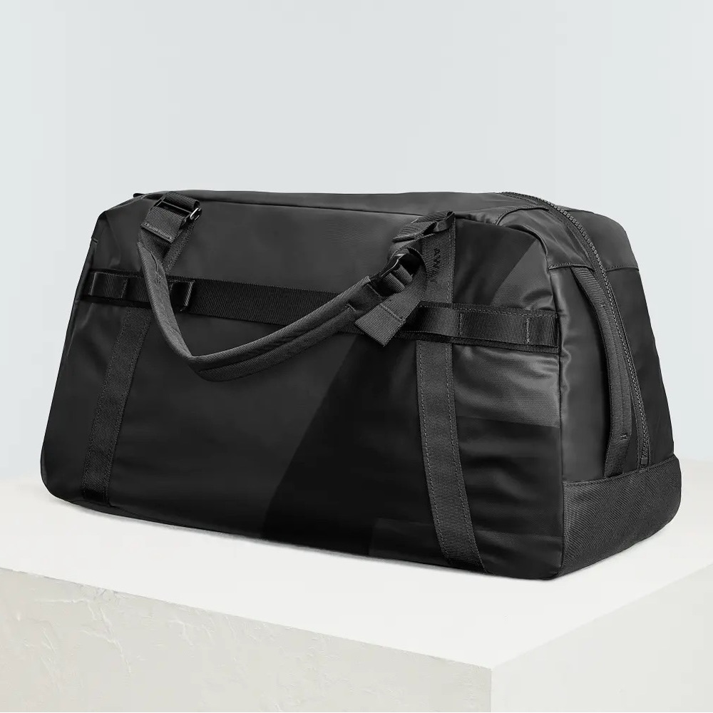 Away F.A.R Duffle NWOT